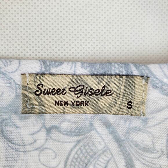 Sweet Gisele Top Size S Boston Graphic T-Shirt Tee Stud Embellished Bling NWOT - Picture 8 of 9